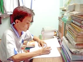 Bùi Hoàng Tân <br>
<i>vượt khó, học giỏi</i>