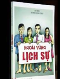 Cay đắng phía sau nụ cười