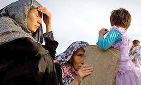 Đánh bom liên tiếp tại Afghanistan, 
hơn 50 người thương vong
