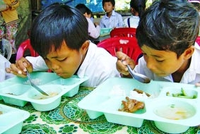 Những mái trường tình thương
