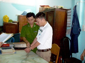 Mất đất, tài sản vì tin các "giám đốc" lừa