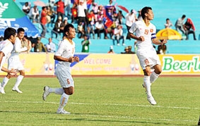 Khống chế "sư tử non" bằng kỹ thuật và sự nhanh nhạy