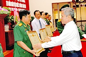 Long trọng tổ chức Lễ kỷ niệm 65 năm Ngày thành lập Quân đội nhân dân Việt Nam và 20 năm Ngày hội quốc phòng toàn dân