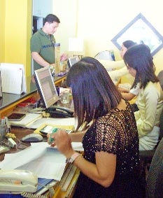 Căng thẳng dịch vụ hàng không, tàu hỏa