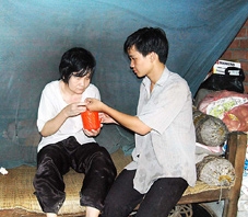 Cậu học trò nghèo giàu nghị lực