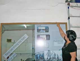 Ảnh hưởng nghiêm trọng đến nhà dân