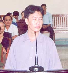 “Uống” hơn 7,5  tỉ đồng tiền bia<br>
<i>Thủ kho lãnh án chung thân</i>