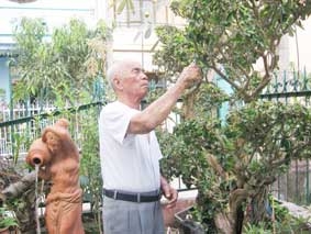 Tuổi cao, bệnh tật vẫn hăng say làm từ thiện