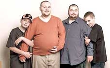 Thêm một người đàn ông 
có bầu