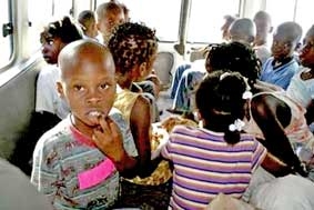 Haiti bắt giữ 10 công dân Mỹ bị nghi ngờ buôn bán trẻ em