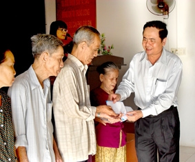 Nhiều hoạt động chăm lo Tết cho người nghèo