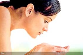 Hạn chế mụn đầu đen