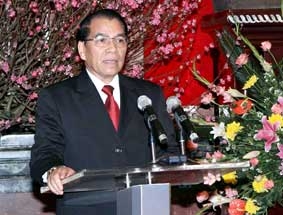 Đất nước ta bước vào năm 2010 với niềm phấn khởi, tự tin cao hơn