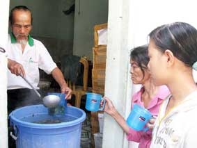 Bệnh nhân nghèo đón Tết ở bệnh viện