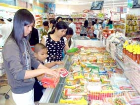 Giá hàng hóa bình ổn, sức mua tăng dần...