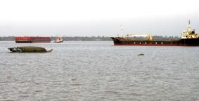 Khẩn trương thông luồng ra biển