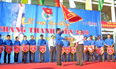 Phát động Tháng "Thanh niên hành động vì môi trường" trong tuổi trẻ cả nước