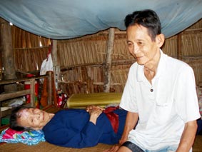 Bà Hai Quyên rất cần được giúp đỡ!