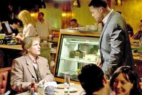 “Seven Pounds” - Cái giá phải trả cho một giây phút lẫm lỗi