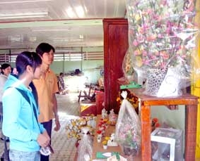 Biến rác thải thành vật dụng sinh hoạt