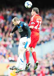 M.U bắt đầu cuộc hành trình khó