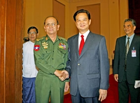 Thủ tướng Nguyễn Tấn Dũng hội đàm với Thủ tướng Myanmar