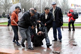 Kyrgyzstan trong tình trạng khẩn cấp