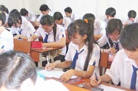 Vẫn còn chuyện “đoán già đoán non”, học tủ...