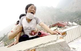 Hơn 10.000 người thương vong