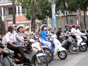 Khói, bụi - tiềm ẩn nhiều mầm bệnh