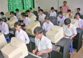 "Điệp khúc" thiếu - thừa giáo viên