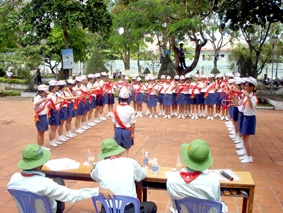 Thiếu nhi thành phố Cần Thơ thi đua làm theo lời Bác