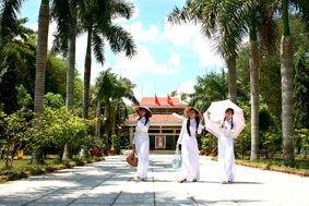 Những đền thờ Bác Hồ ở ĐBSCL