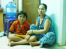 Bé gái bị suy thận mong được giúp đỡ!