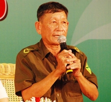 Hết lòng phục vụ nhân dân