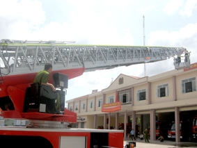 Trang bị xe thang chữa cháy 
nhà cao tầng  hiện đại