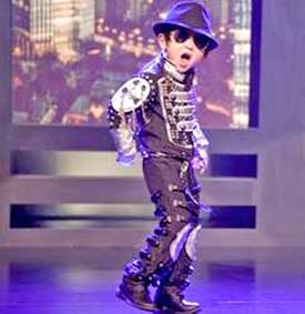 “Tiểu Michael Jackson”