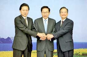 Trung Quốc, Nhật Bản và Hàn Quốc 
nhất trí giải quyết vụ đắm tàu Cheonan