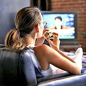 Tại sao ăn khuya dễ mập?