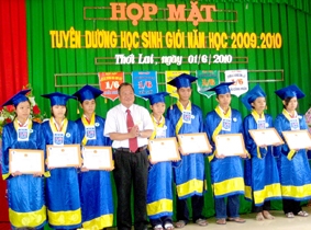 Hơn 10.000 thí sinh bước vào kỳ thi
tốt nghiệp THPT năm 2010