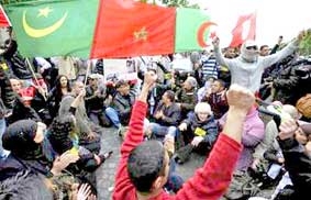 Israel hứng chịu búa rìu dư luận