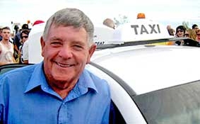 Hành trình gần 14.000 km bằng taxi