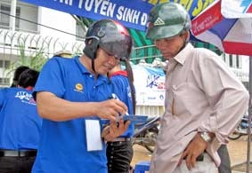 Đồng hành cùng sĩ tử...