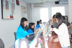 Cần song hành với giảm lạm phát