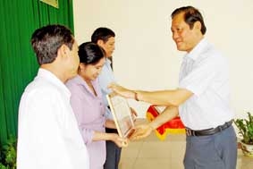 10 năm vận động Quỹ
“Vì người nghèo” đạt hơn
76 tỉ đồng