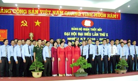 Phấn đấu đưa mức tăng trưởng kinh tế bình quân 5 năm từ 20% trở lên