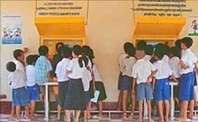 Trẻ em tự học với máy tính