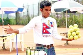 Bắt tay suốt gần 20 giờ