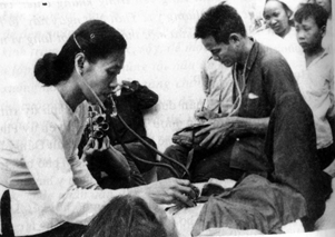 Rạng ngời truyền thống các thế hệ dân y...
