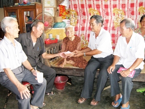 Điểm tựa tuổi già